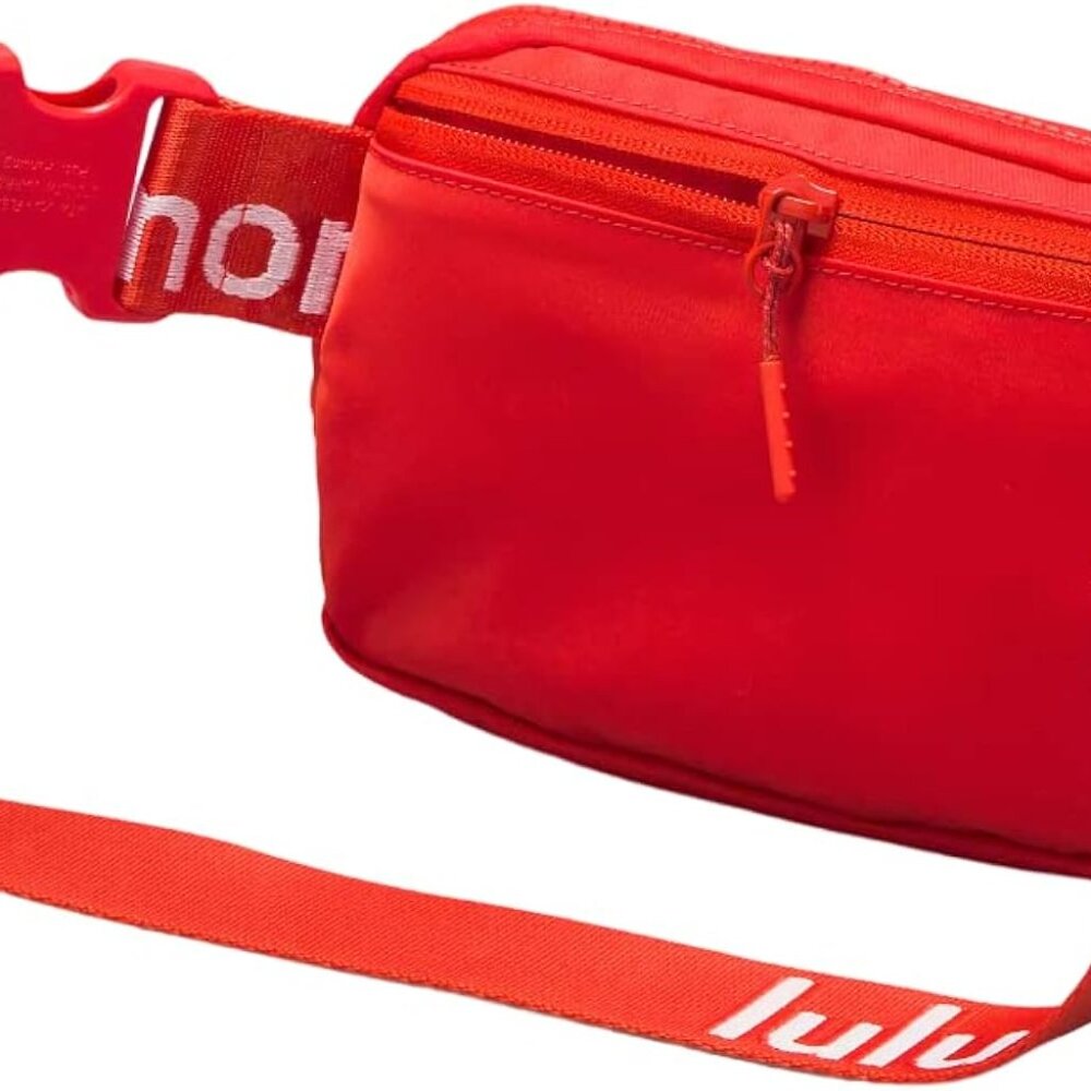 lululemon Everywhere Belt Bag Solar Orange/White